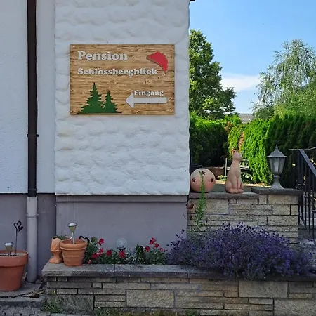 Schlossbergblick Konukevi Simonswald